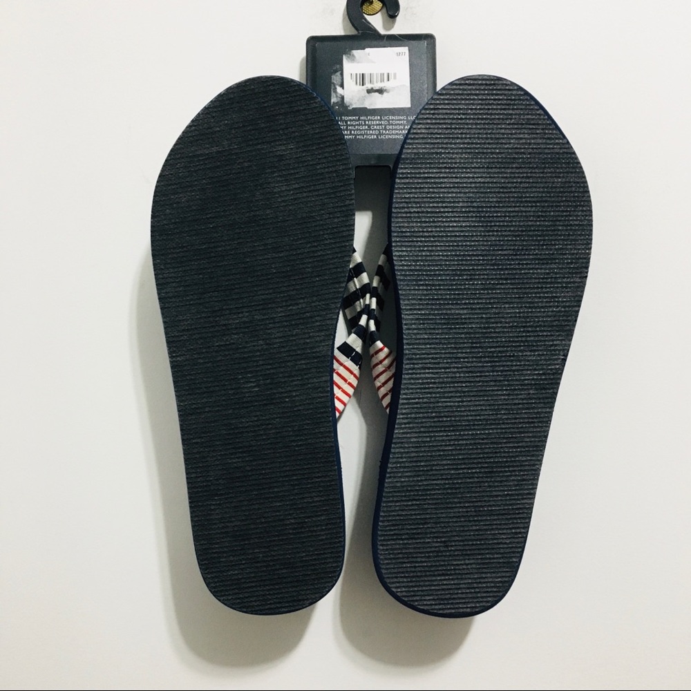 🔆NWT Tommy Hilfiger Women’s Blue American Flag Beach Pool Slip On Flip Flops - Picture 7 of 8